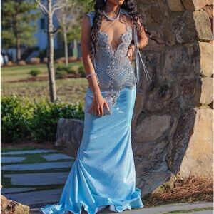 Hey, I’m selling my prom dress that was crafted and handled with care.